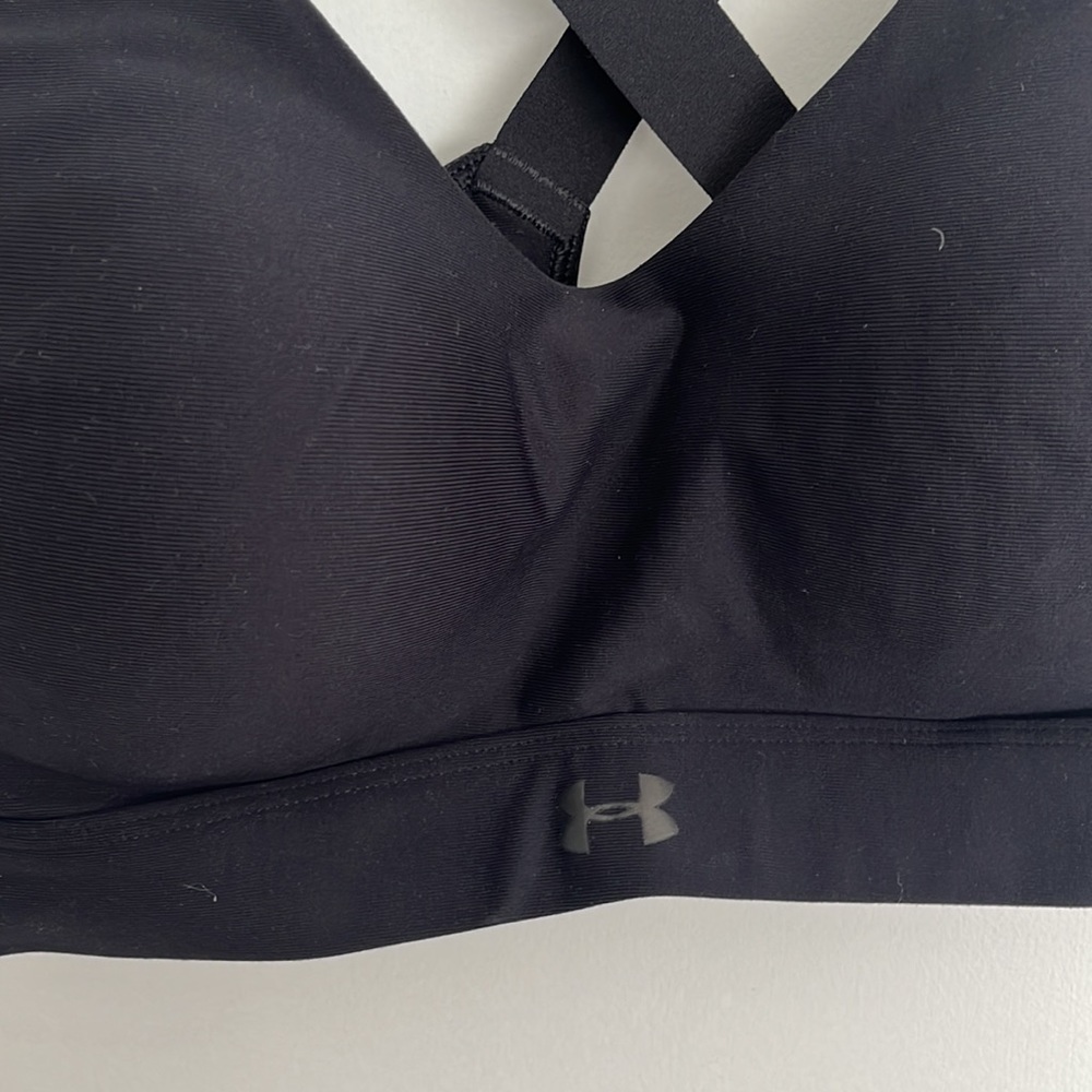 Under Armour Sports Bra - Picture 2 of 4